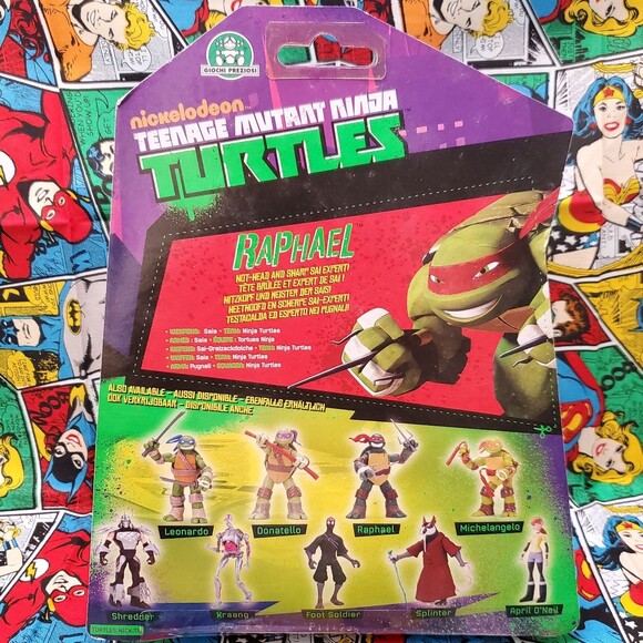 Playmates Teenage Mutant Ninja Turtles Raphael Red Bandana 4.5" Action Figure - Picture 2 of 2